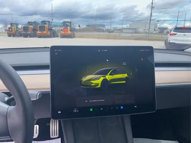 2022 Tesla Model 3 - Photo 13