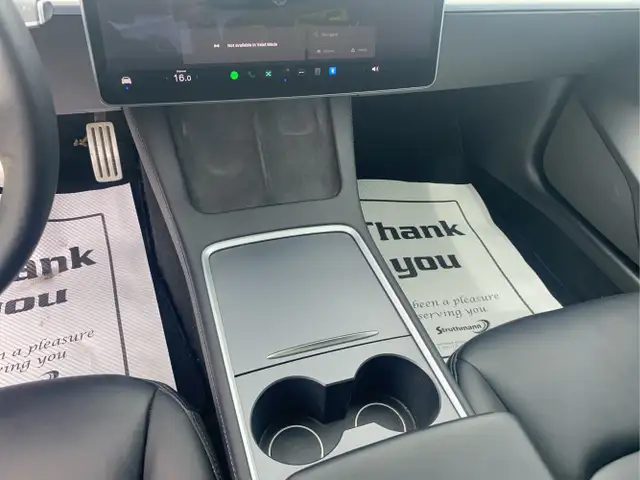 2022 Tesla Model 3 - Photo 14