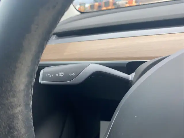 2022 Tesla Model 3 - Photo 19