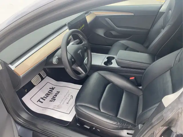 2022 Tesla Model 3 - Photo 21