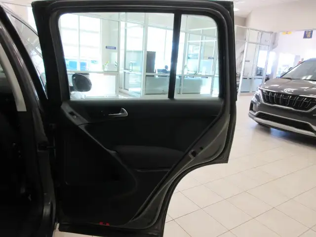 VOLKSWAGEN TIGUAN 2012 TRENDLINE 2.0 TURBO TSI 4MOTION BANC CHAU - Photo 10