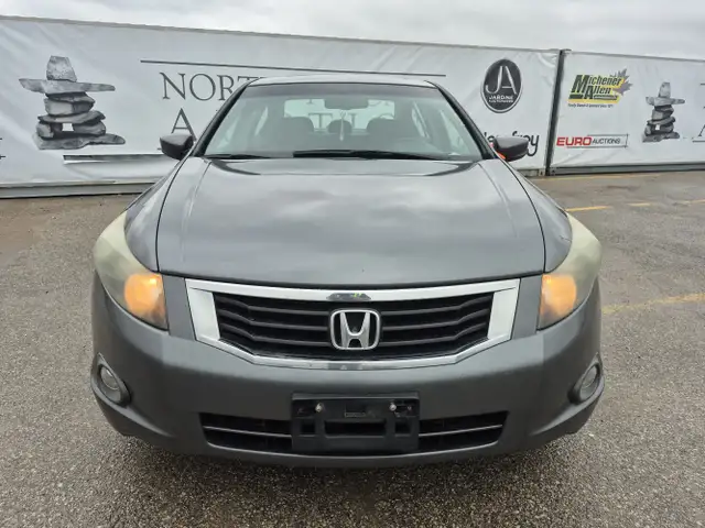 2010 Honda Accord - Photo 2