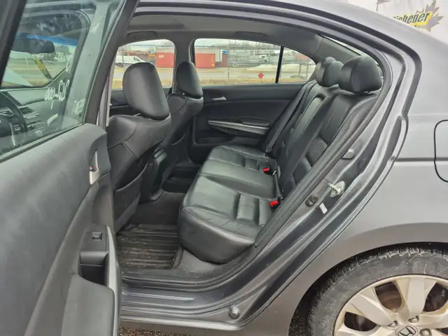 2010 Honda Accord - Photo 14