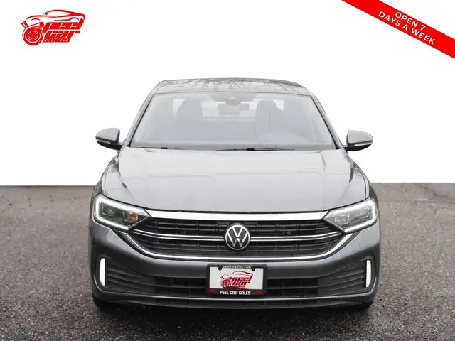 2024 Volkswagen Jetta Highline, SUNROOF, LEATHER SEATS, APPLE CA - Photo 2
