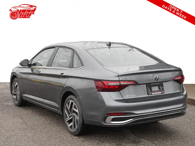 2024 Volkswagen Jetta Highline, SUNROOF, LEATHER SEATS, APPLE CA - Photo 6