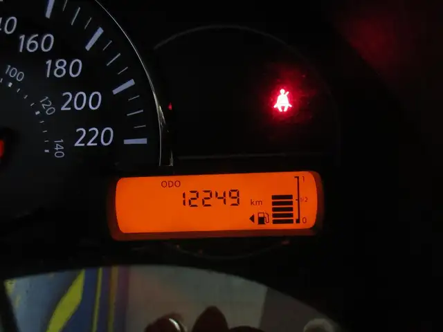 NISSAN MICRA 2015  12 249 KM  JAMAIS ACCIDENTE  BAS KILO - Photo 17