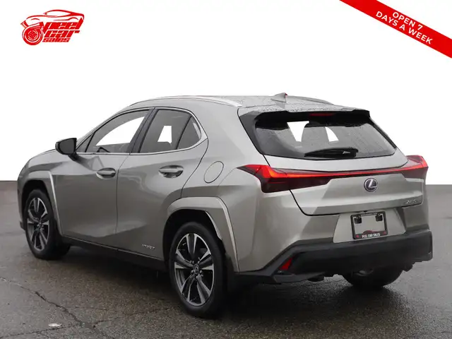 2022 Lexus UX 250H Luxury, BSM, Adaptive Cruise Control, Apple C - Photo 3
