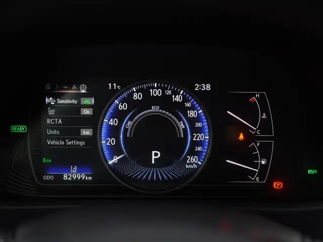 2022 Lexus UX 250H Luxury, BSM, Adaptive Cruise Control, Apple C - Photo 17