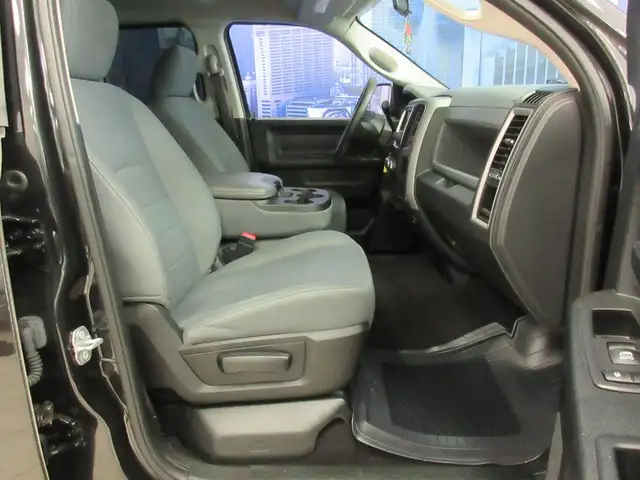 RAM 1500 2017 EXPRESS QUAD-CAB BOITE 6.4 Ft HEMI V8 5.7L 4X4 - Photo 12