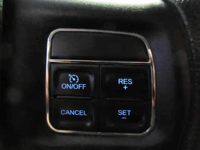 RAM 1500 2017 EXPRESS QUAD-CAB BOITE 6.4 Ft HEMI V8 5.7L 4X4 - Photo 26