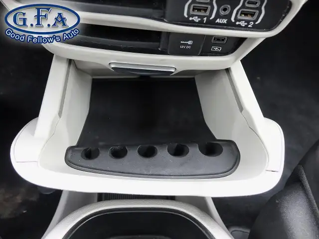 2022 Chrysler Pacifica TOURING L MODEL, AWD, 7 PASSENGER, LEATHE - Photo 17