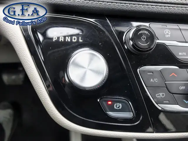 2022 Chrysler Pacifica TOURING L MODEL, AWD, 7 PASSENGER, LEATHE - Photo 18