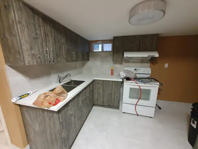 STARTING MAY 1ST – 3 ROOMS FOR RENT NEAR YORK UNIVERSITY - Photo 5