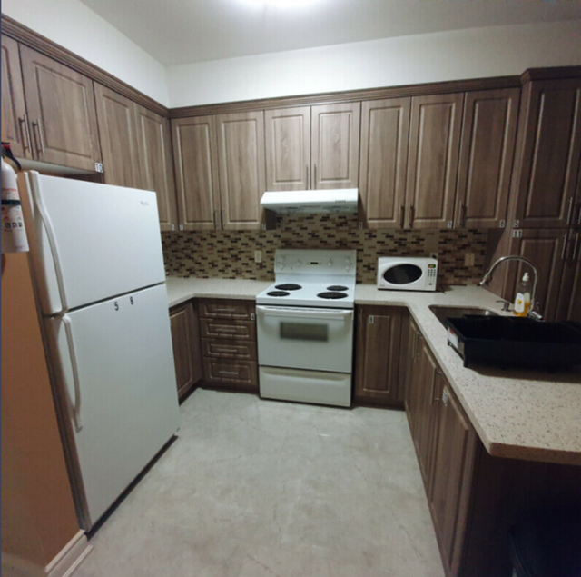 STARTING MAY 1ST – 3 ROOMS FOR RENT NEAR YORK UNIVERSITY - Photo 8