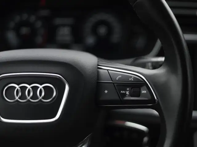 2021 Audi Q3 40 Komfort, Panoramic roof, Leather seats, Cruise C - Photo 15