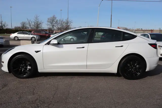 2023 TESLA MODEL 3 - Photo 4