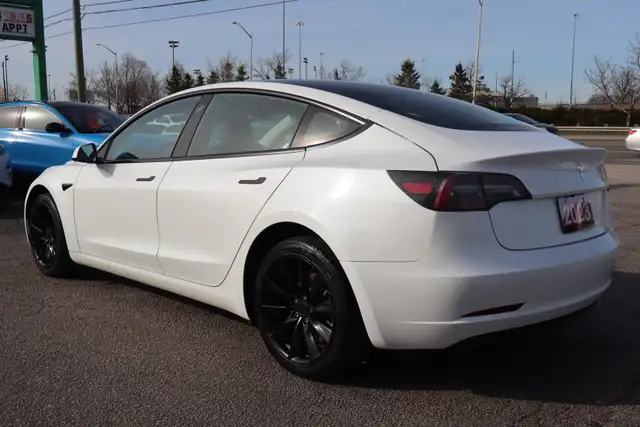 2023 TESLA MODEL 3 - Photo 5