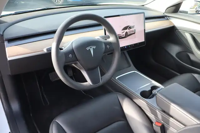 2023 TESLA MODEL 3 - Photo 9