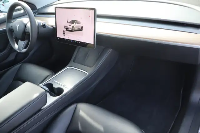 2023 TESLA MODEL 3 - Photo 11