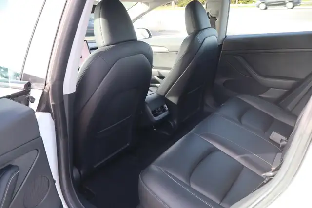 2023 TESLA MODEL 3 - Photo 13