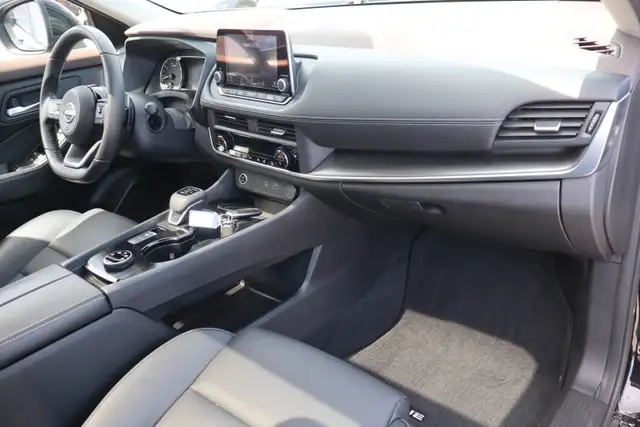 2023 Nissan Rogue - Photo 12