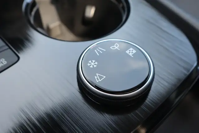 2023 Nissan Rogue - Photo 14