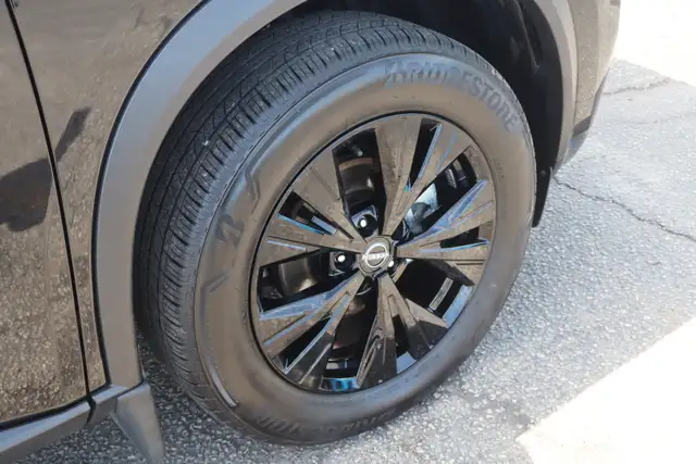 2023 Nissan Rogue - Photo 31