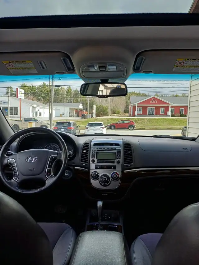 2011 Hyundai Santa Fe AWD - Photo 9