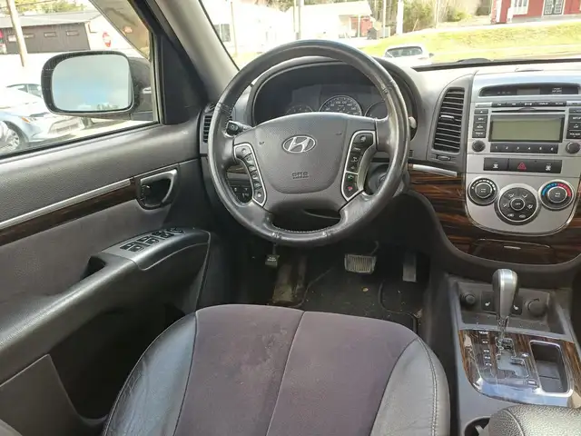 2011 Hyundai Santa Fe AWD - Photo 10