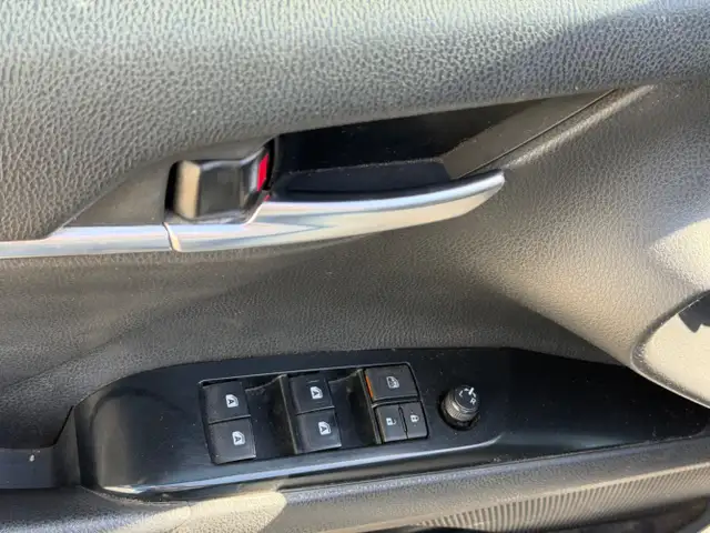 2018 Toyota Camry LE Auto - Photo 3