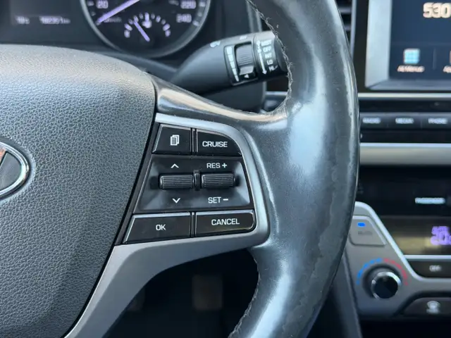 2017 Hyundai Elantra 4dr Sdn Auto GLS - Photo 8