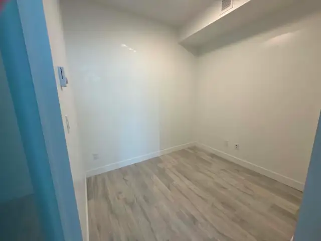 Condo for rent - Photo 3