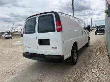 2017 GMC Savana G2500 Cargo - Photo 4