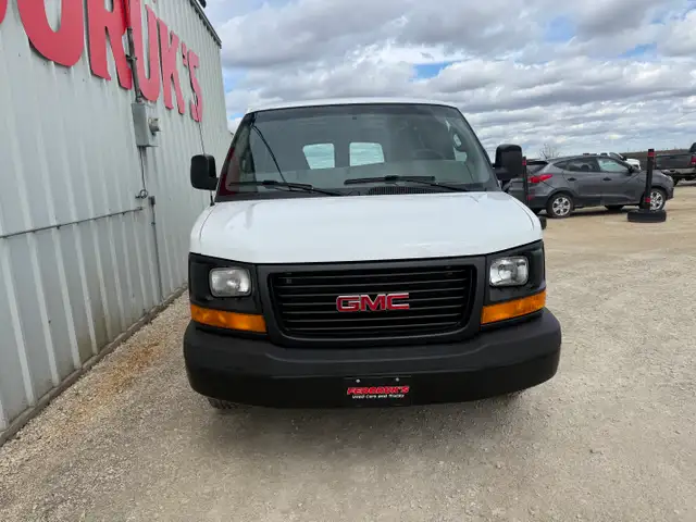 2017 GMC Savana G2500 Cargo - Photo 6