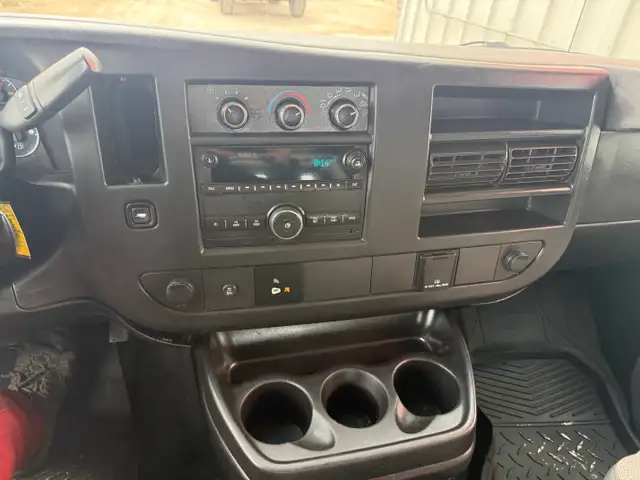 2017 GMC Savana G2500 Cargo - Photo 13