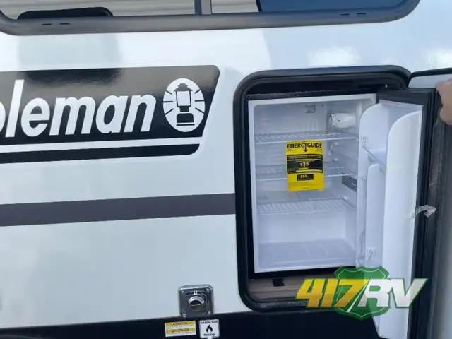2025 Keystone RV Coleman Light 22BX - Photo 3