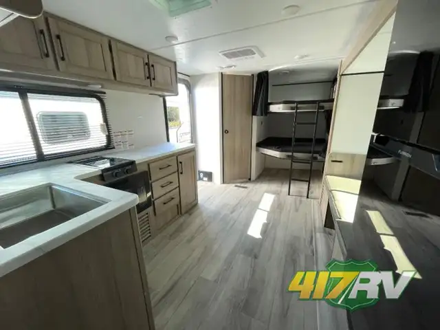 2025 Keystone RV Coleman Light 22BX - Photo 4