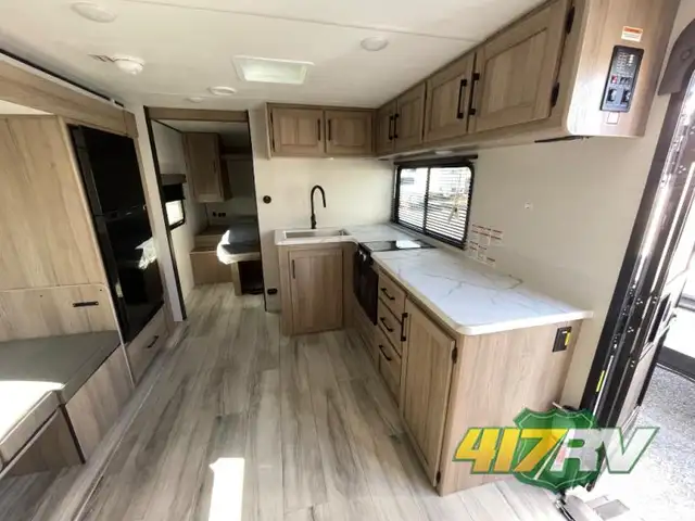 2025 Keystone RV Coleman Light 22BX - Photo 6