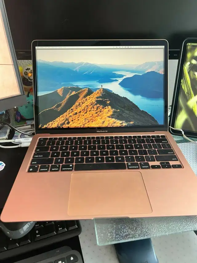 Apple MacBook Air M1 Rose Gold