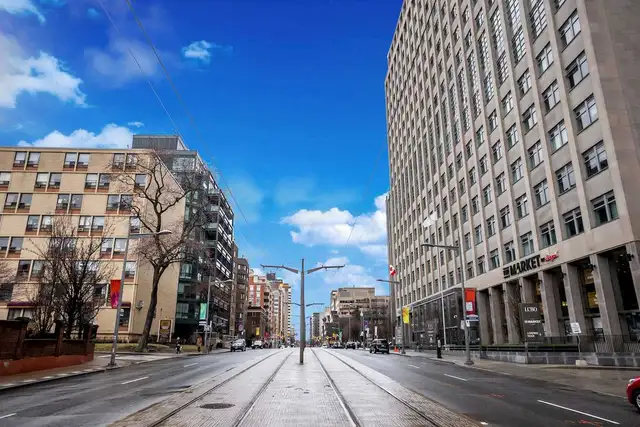 Oriole Apartments - 1 Bedroom   Den available at 1 Oriole Road , - Photo 6