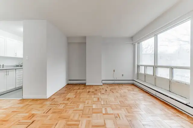 Oriole Apartments - 1 Bedroom   Den available at 1 Oriole Road , - Photo 12