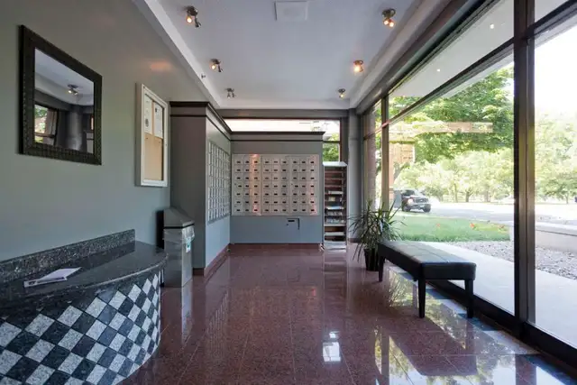 Cote-des-Neiges Apartments - Bachelor available at 4760 Chemin d - Photo 14