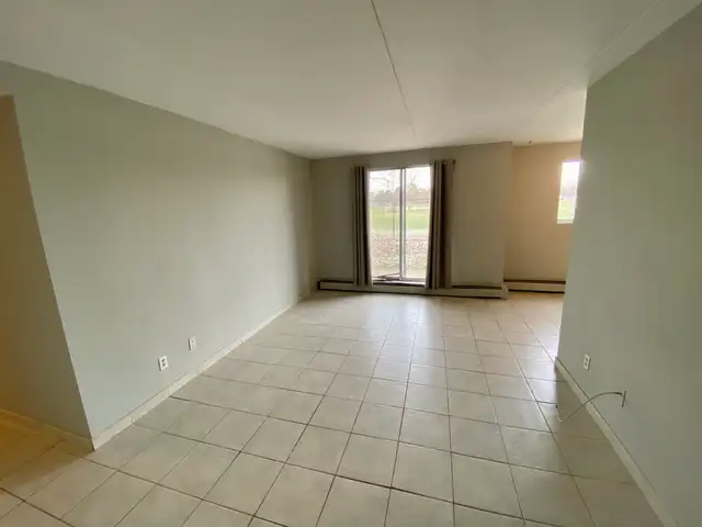 2 Bedroom - Ker Park Apartments Niagara Falls - Photo 2