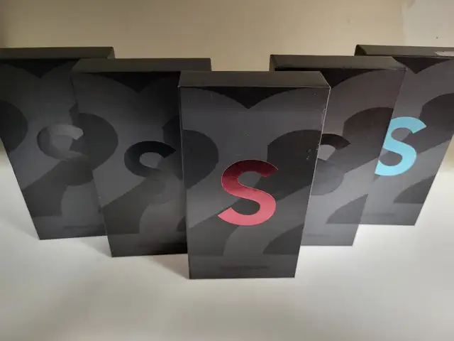 Samsung Galaxy S22 ULTRA  512GB $575 - for Sale