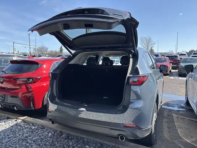 2025 Mazda CX-5 - Photo 10