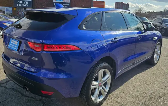 This Sport Utility Vehicle (SUV)/Multi-Purpose Vehicle (MPV) pow - Photo 7