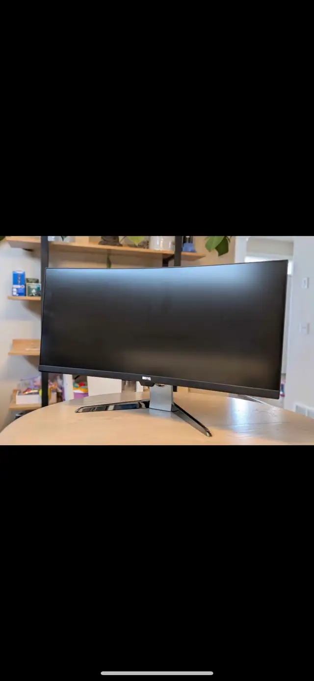 Benq 35'Ultrawide Curved Monitor - Photo 2