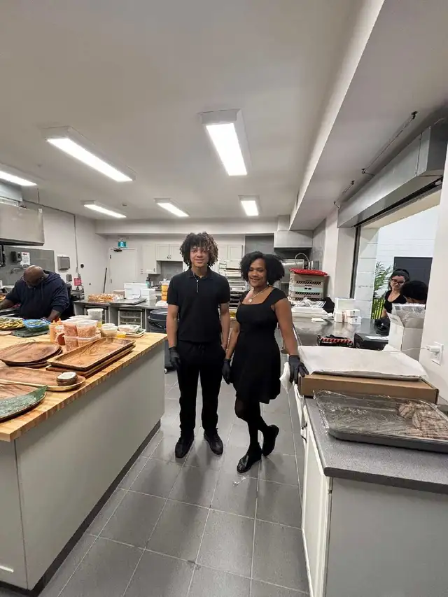 Last Minute event staff Catering• Bartender•Waitstaff •Party Hel - Photo 8