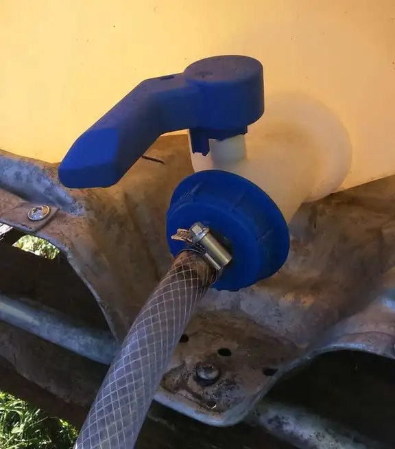 1000 - 1250 Lit.  Plastic Totes. - Photo 4