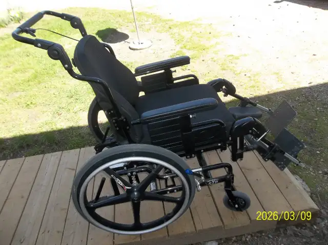 Power Plus Mobility Wheel Chair Private Sale Model # S T P 46605 - Photo 3